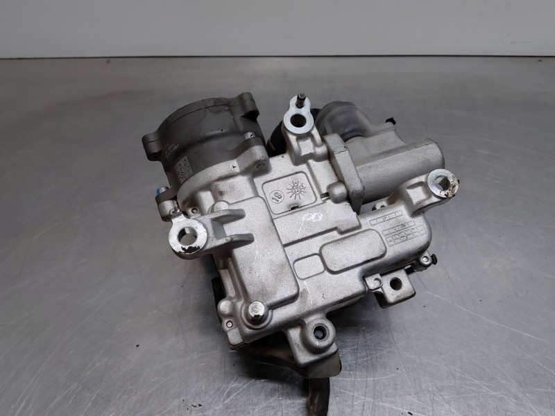 Recambio de bomba embrague para kia ceed sportswagon hybrid referencia OEM IAM 4147032800  