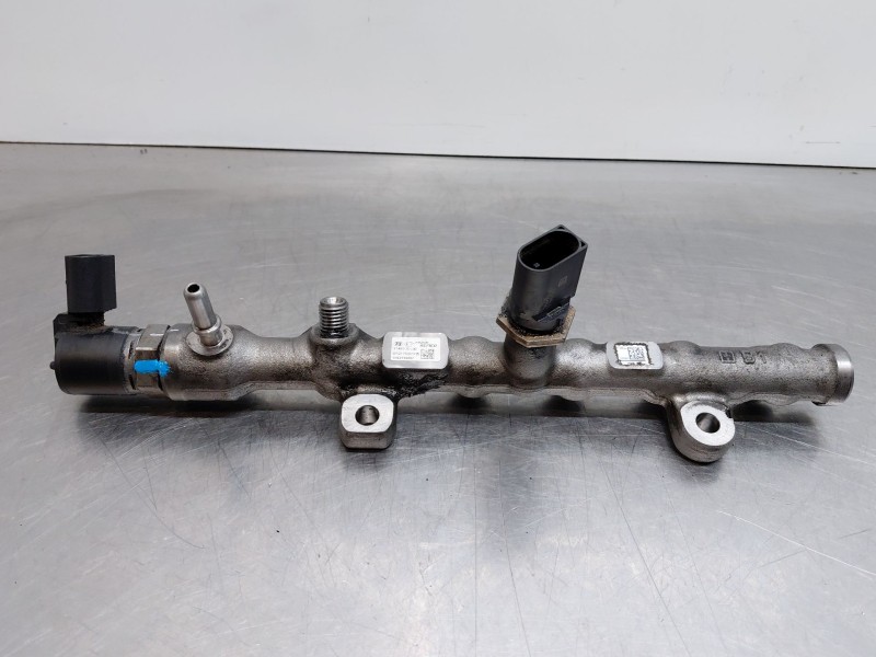 Recambio de rampa inyectora para kia ceed sportswagon hybrid referencia OEM IAM 314002U200  