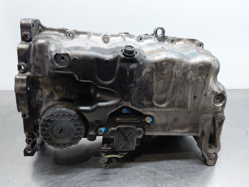 Recambio de carter para kia ceed sportswagon hybrid referencia OEM IAM 215102U010  