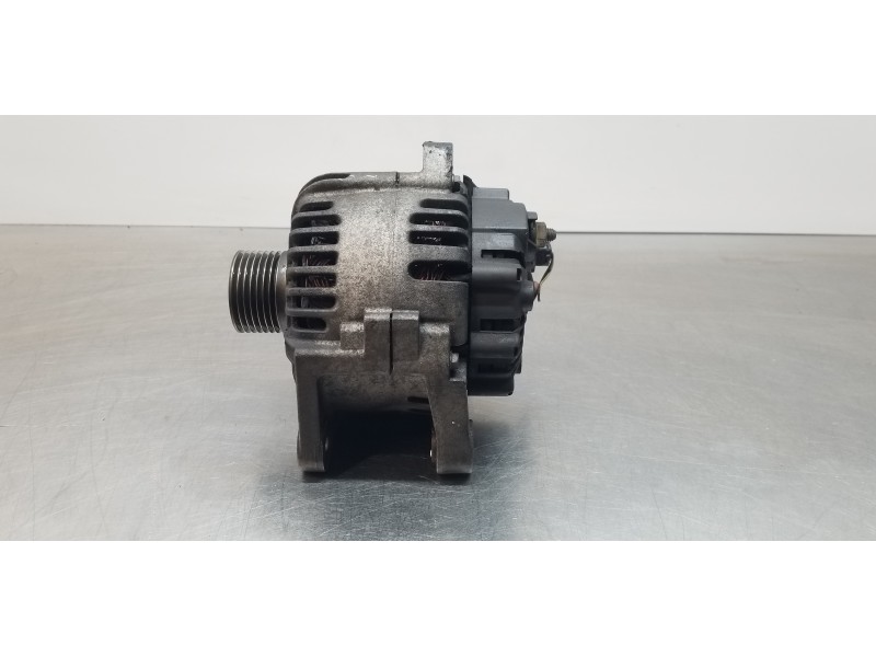 Recambio de alternador para renault megane ii berlina 5p confort authentique referencia OEM IAM 8200190721 2542663B 