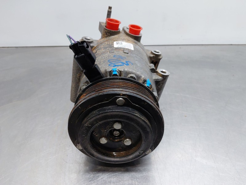 Recambio de compresor aire acondicionado para ford fiesta (ccn) confort referencia OEM IAM   