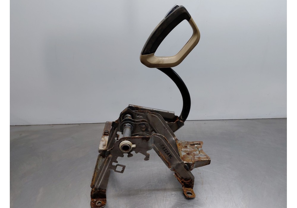 Recambio de palanca freno de mano para chevrolet captiva 4wd referencia OEM IAM   