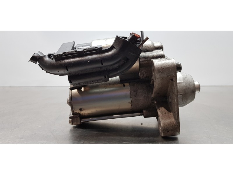 Recambio de motor arranque para ford fiesta (cb1) trend referencia OEM IAM 1734633  