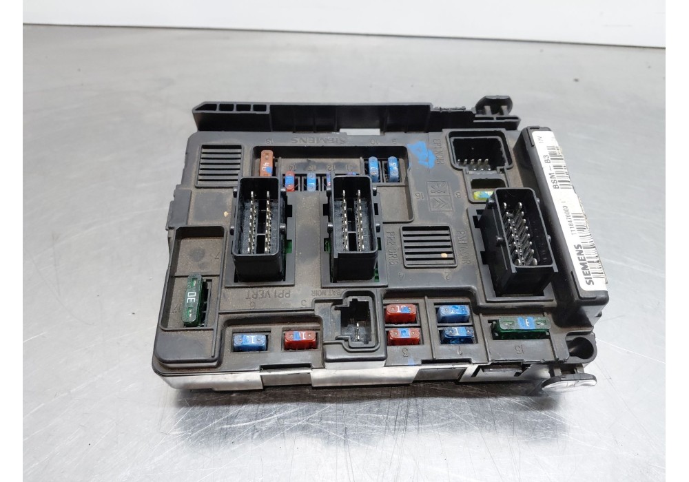 Recambio de caja reles / fusibles para citroën c5 i (dc_) 2.0 hdi (dcrhzb, dcrhze) referencia OEM IAM   