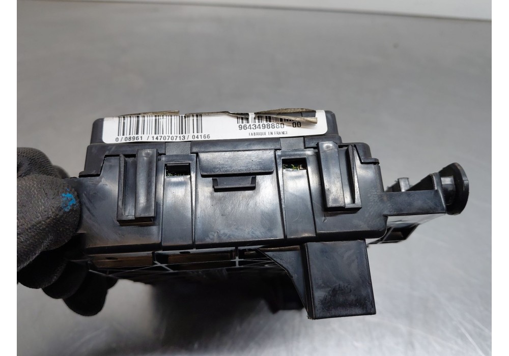 Recambio de caja reles / fusibles para citroën c5 i (dc_) 2.0 hdi (dcrhzb, dcrhze) referencia OEM IAM   
