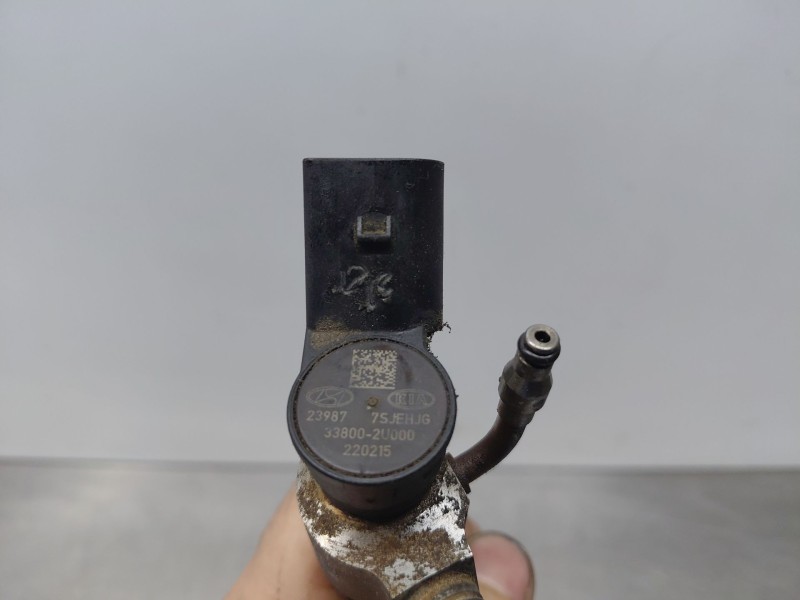 Recambio de inyector para kia ceed sportswagon hybrid referencia OEM IAM 338002u000  