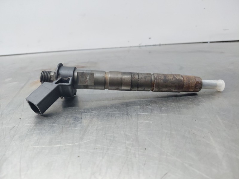 Recambio de inyector para bmw serie 3 berlina (e90) 320d referencia OEM IAM   