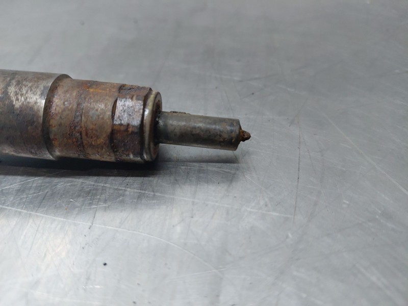 Recambio de inyector para bmw serie 3 berlina (e90) 320d referencia OEM IAM   