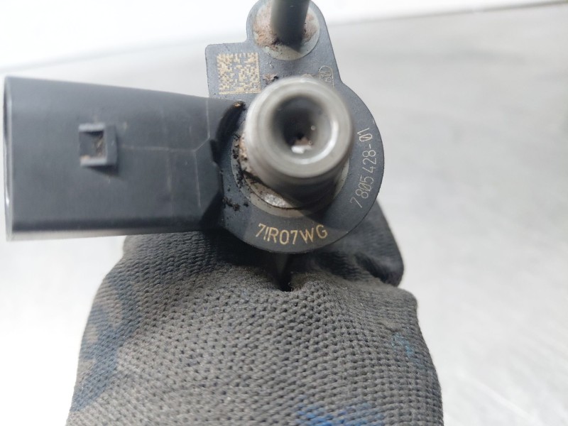 Recambio de inyector para bmw serie 3 berlina (e90) 320d referencia OEM IAM   