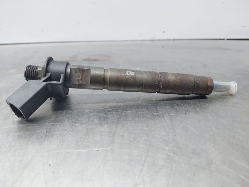 Recambio de inyector para bmw serie 3 berlina (e90) 320d referencia OEM IAM   