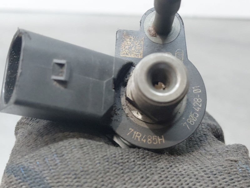 Recambio de inyector para bmw serie 3 berlina (e90) 320d referencia OEM IAM   