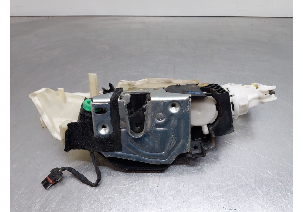 Recambio de cerradura puerta delantera izquierda para mercedes-benz clase sl (w230) roadster sl 500 referencia OEM IAM   