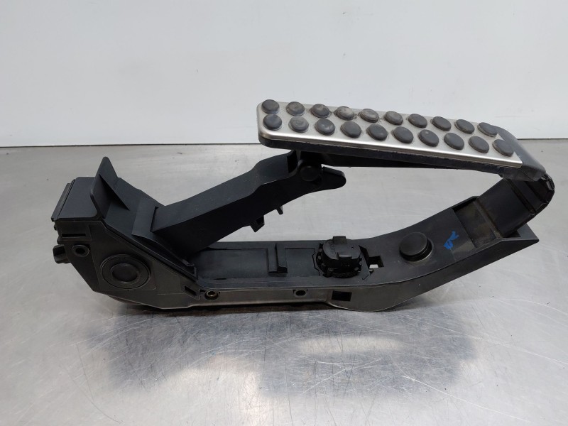 Recambio de pedal acelerador para mercedes-benz clase sl (w230) roadster sl 500 referencia OEM IAM   