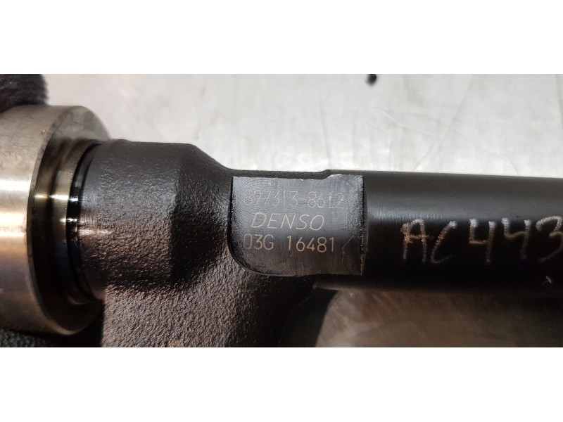 Recambio de inyector para opel meriva blue line referencia OEM IAM 8973138612  