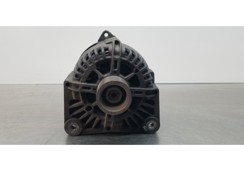 Recambio de alternador para renault megane ii berlina 5p confort authentique referencia OEM IAM 8200190721 2542663B 