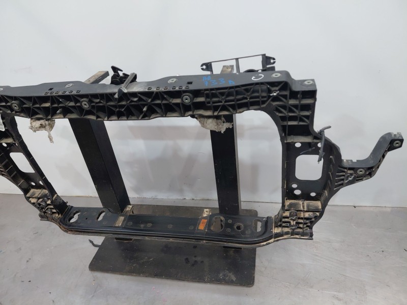 Recambio de panel frontal para hyundai i20 iii active referencia OEM IAM   