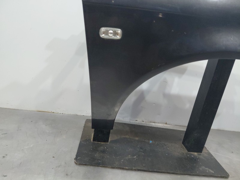 Recambio de aleta delantera derecha para audi a4 avant (8e) confort referencia OEM IAM   