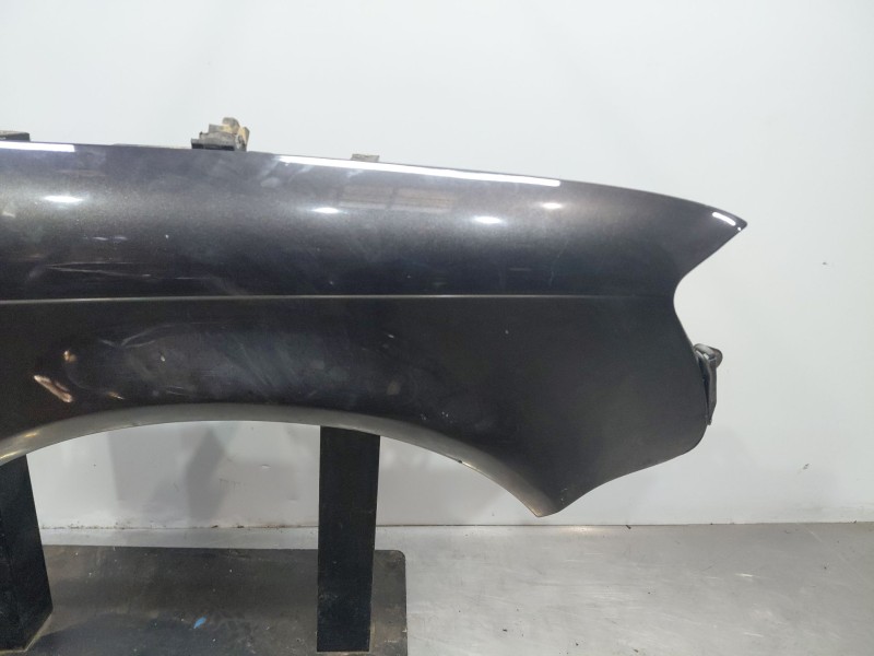 Recambio de aleta delantera derecha para audi a4 avant (8e) confort referencia OEM IAM   