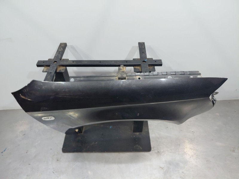 Recambio de aleta delantera derecha para audi a4 avant (8e) confort referencia OEM IAM   