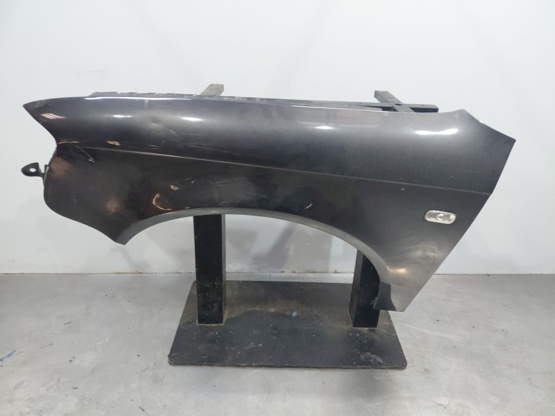 Recambio de aleta delantera izquierda para audi a4 avant (8e) confort referencia OEM IAM   