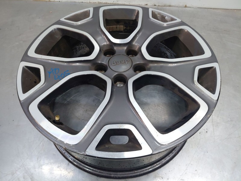 Recambio de llanta para jeep renegade suv referencia OEM IAM   