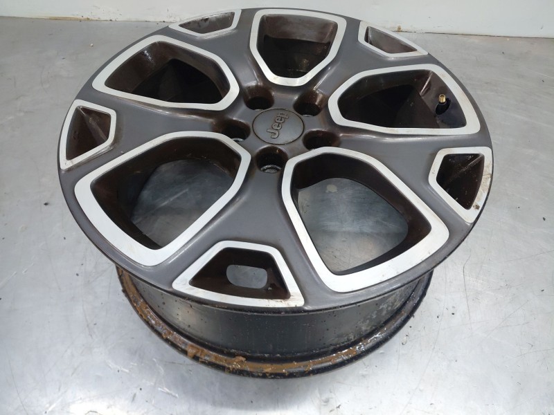 Recambio de llanta para jeep renegade suv referencia OEM IAM   