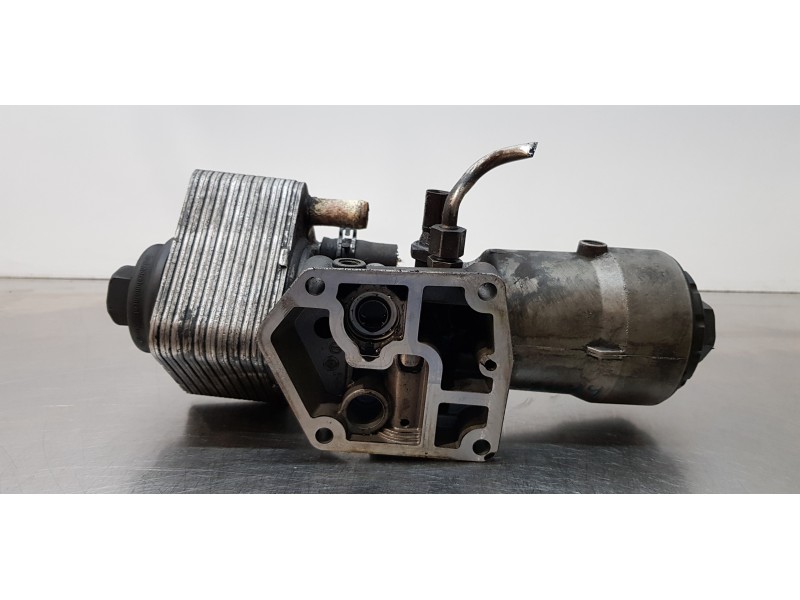Recambio de soporte filtro aceite para audi a3 (8p) 2.0 tdi attraction referencia OEM IAM 045115389  