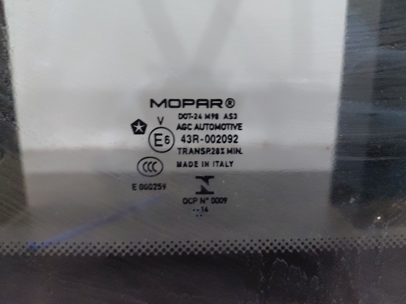 Recambio de techo para jeep renegade suv referencia OEM IAM   