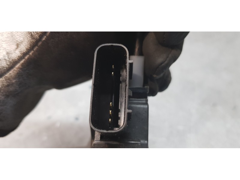 Recambio de cerradura puerta trasera derecha para kia carens ( ) concept referencia OEM IAM 81420A4030   Recambio de cerradura puerta trasera derecha para kia carens ( ) concept referencia OEM IAM 81420A4030