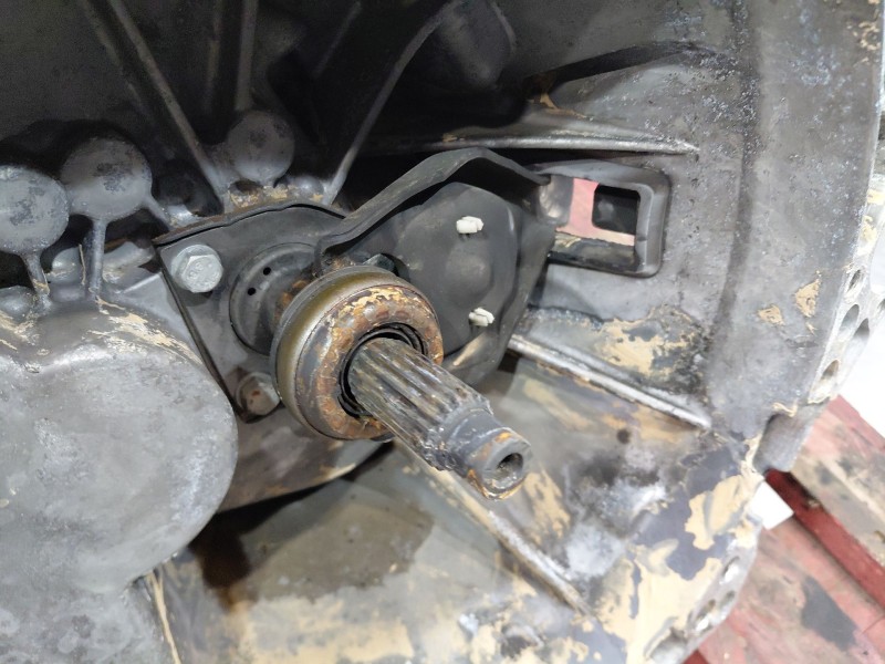 Recambio de caja cambios para citroën c4 cactus bluehdi referencia OEM IAM   