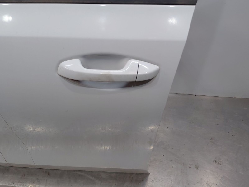 Recambio de puerta delantera izquierda para kia ceed sportswagon hybrid referencia OEM IAM 76003J7000  