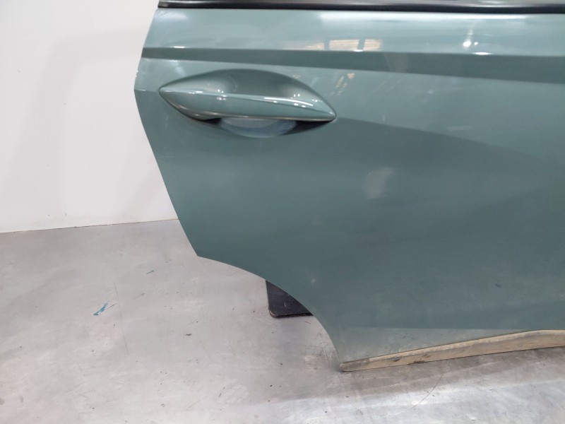 Recambio de puerta trasera derecha para hyundai bayon hybrid referencia OEM IAM 77004Q0400  
