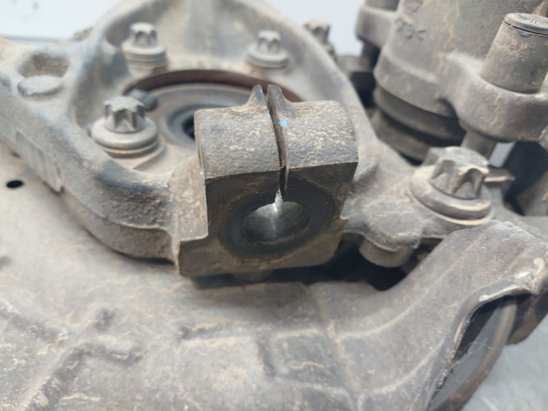 Recambio de mangueta delantera izquierda para jeep renegade suv referencia OEM IAM   