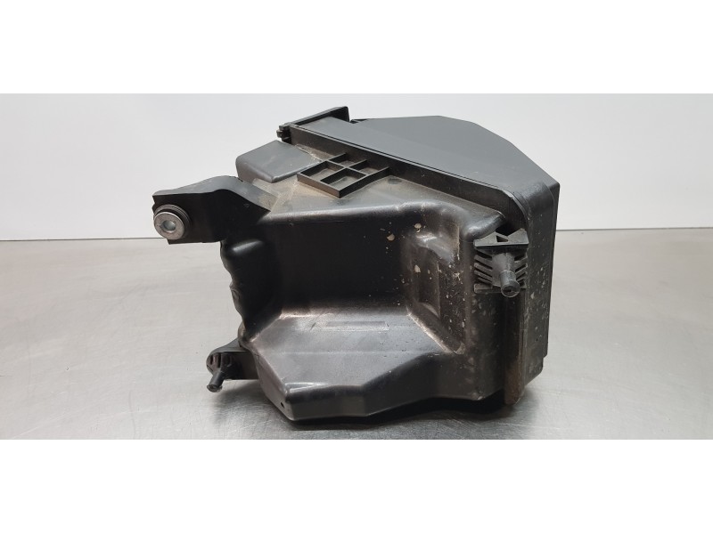 Recambio de filtro aire para hyundai tucson ix35 referencia OEM IAM 28110D3100 281642A500 