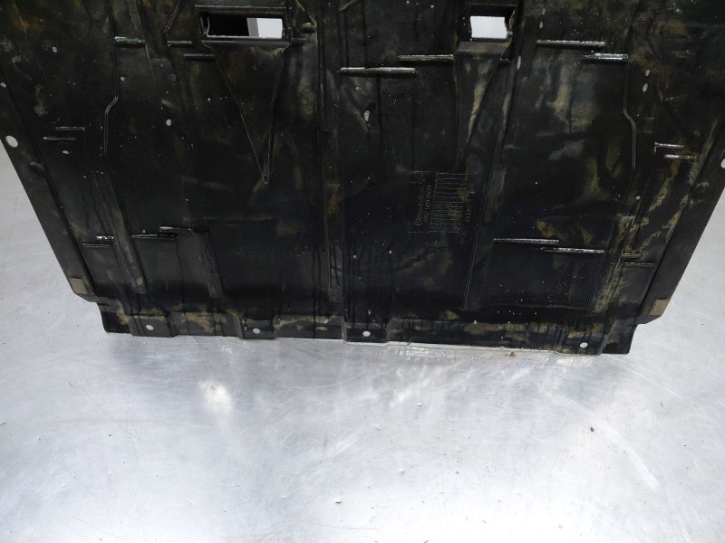 Recambio de cubrecarter para mercedes-benz clase a (w177) a 180 (177.084) referencia OEM IAM   