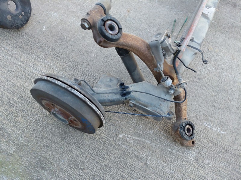 Recambio de puente trasero para peugeot 206 hatchback (2a/c) 2.0 hdi 90 referencia OEM IAM   