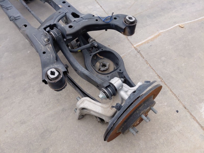 Recambio de puente trasero para kia niro hybrid referencia OEM IAM 55410G5100 55211ATBA0 55510AAAA0