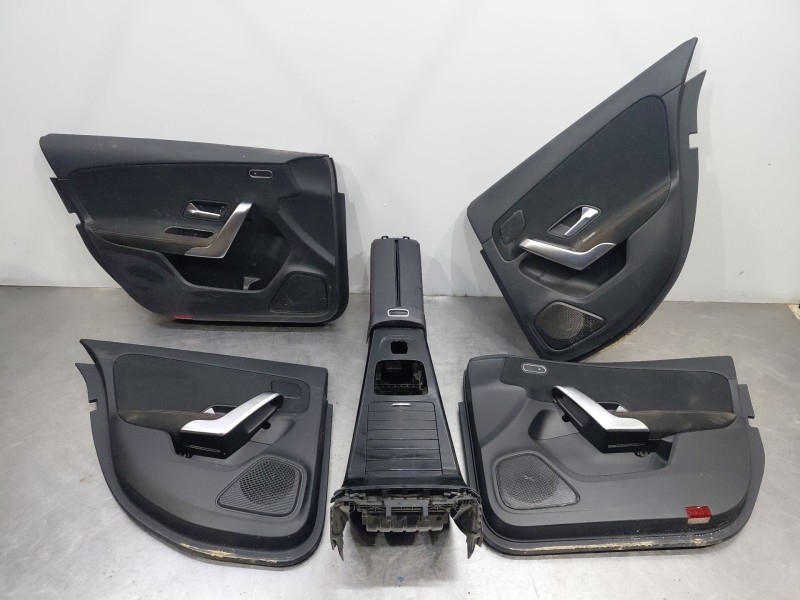 Recambio de juego asientos completo para mercedes-benz clase a (w177) a 180 (177.084) referencia OEM IAM   