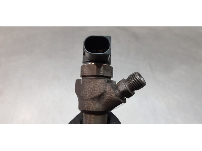 Recambio de inyector para skoda octavia lim. (5e3) active referencia OEM IAM 04L130277AJ 0445110477 