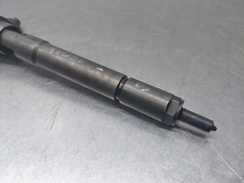 Recambio de inyector para chevrolet captiva 4wd referencia OEM IAM 0445110270  