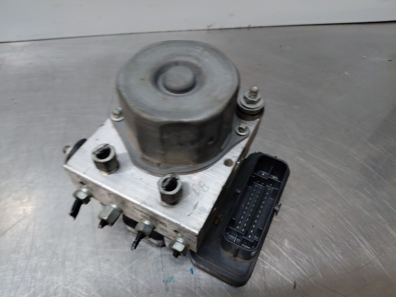 Recambio de abs para nissan x-trail t32 tekna referencia OEM IAM   
