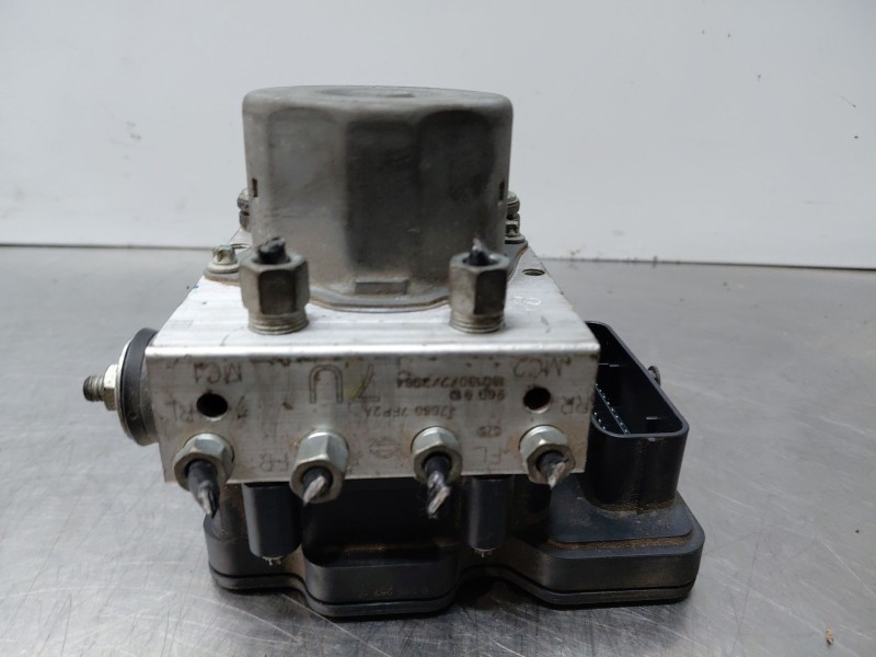 Recambio de abs para nissan x-trail t32 tekna referencia OEM IAM   
