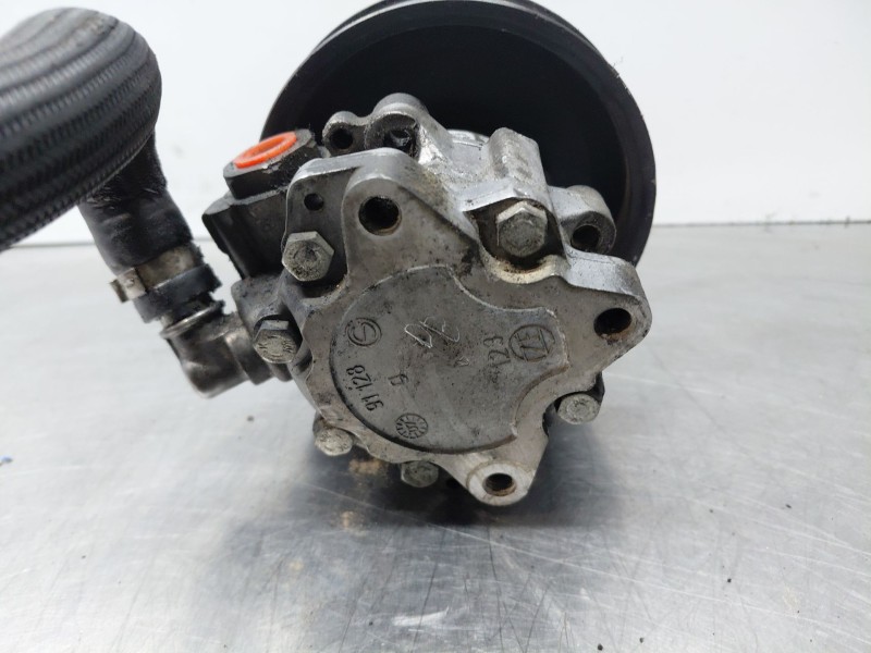 Recambio de bomba direccion para audi a4 avant (8e) confort referencia OEM IAM   