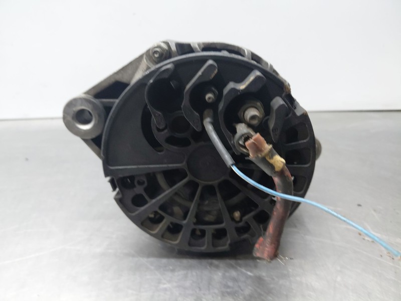 Recambio de alternador para opel zafira / zafira family b (a05) 1.9 cdti (m75) referencia OEM IAM   