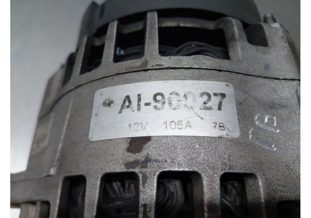 Recambio de alternador para opel zafira / zafira family b (a05) 1.9 cdti (m75) referencia OEM IAM   