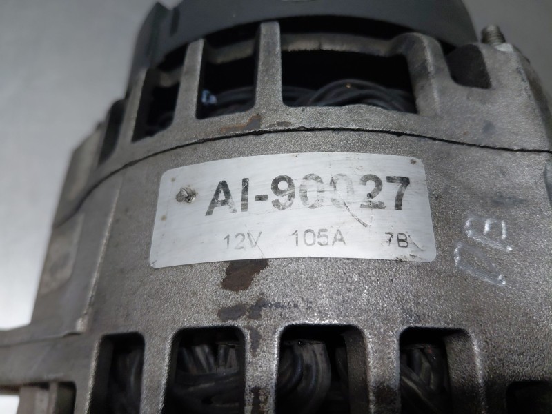 Recambio de alternador para opel zafira / zafira family b (a05) 1.9 cdti (m75) referencia OEM IAM   