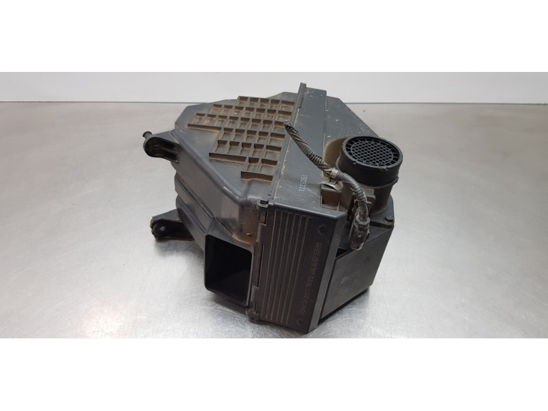 Recambio de filtro aire para hyundai tucson ix35 referencia OEM IAM 28110D3100 281642A500 