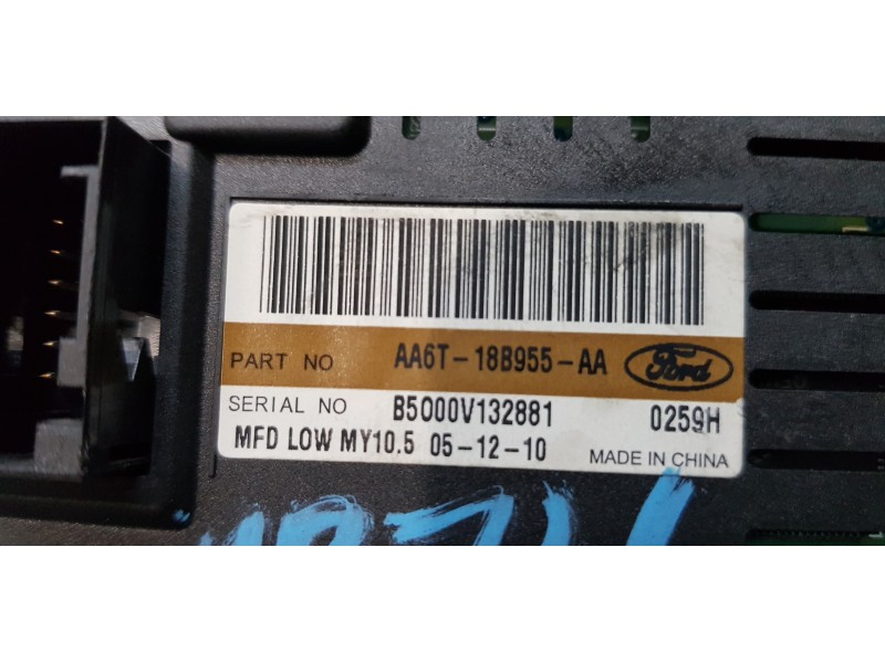Recambio de pantalla multifuncion para ford fiesta (cb1) trend referencia OEM IAM AA6T18B955AA  