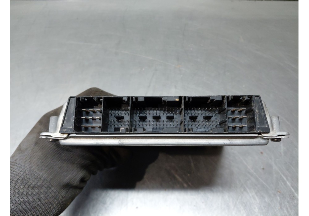 Recambio de centralita motor uce para land rover range rover (lm) td6 hse referencia OEM IAM   