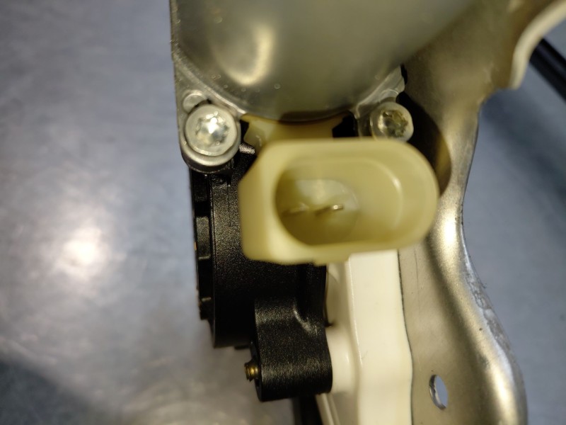 Recambio de elevalunas delantero izquierdo para land rover range rover (lm) td6 hse referencia OEM IAM   